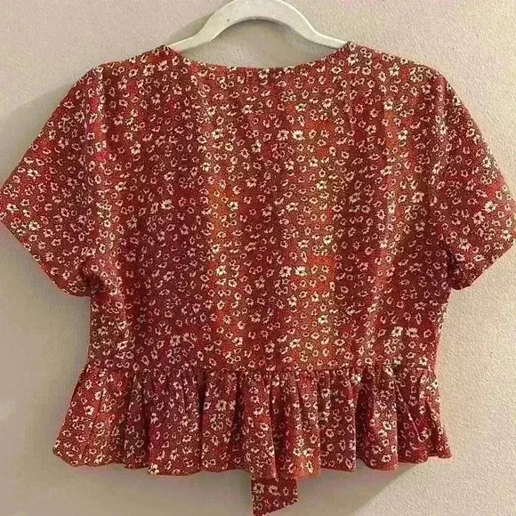 NWOT Women SHEIN Tie Front Print Blouse - Picture 4 of 4